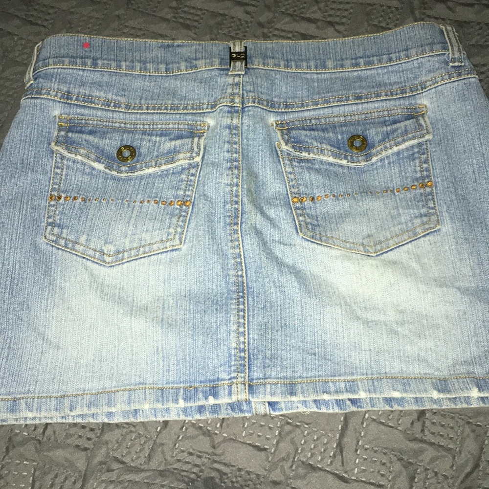 Skirt - Picture 2 of 4